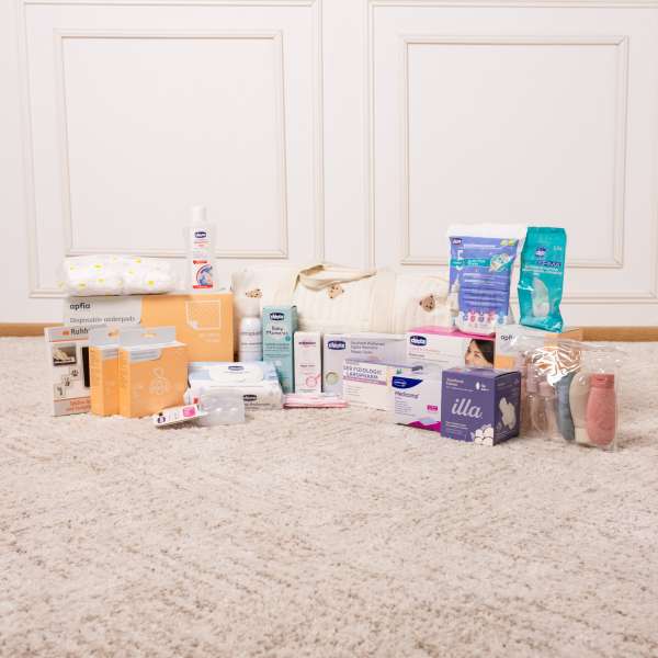 Geantă BASIC de maternitate completă pentru mamă și bebe